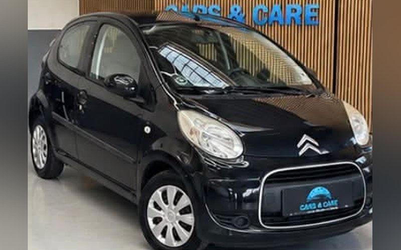 Sort Citroën C1 set skråt forfra, hos Cars & Care i Slagelse